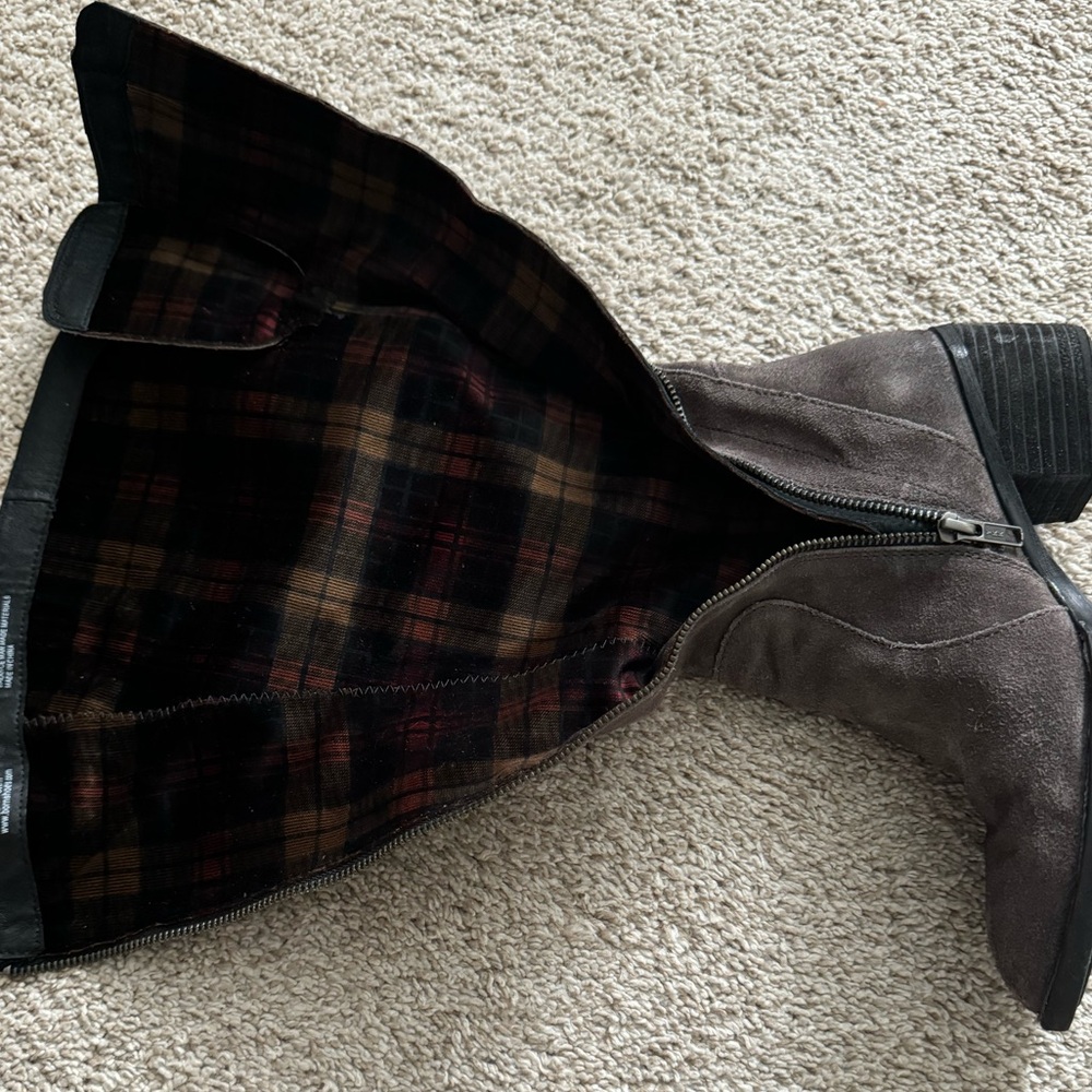 Born Boots! - Picture 4 of 15